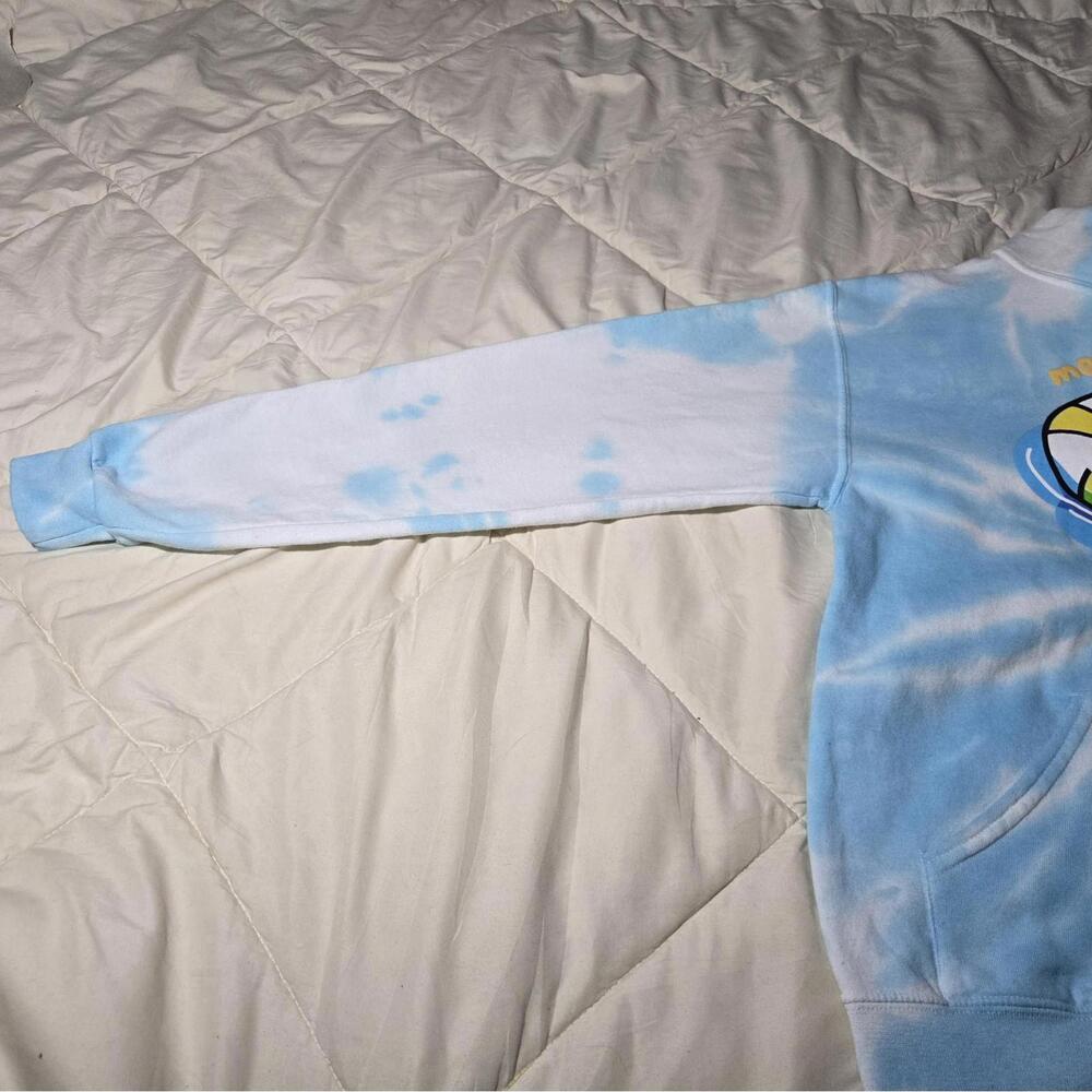Sanrio Gudetama The Lazy Egg Bioworld Hoodie - Picture 3 of 9